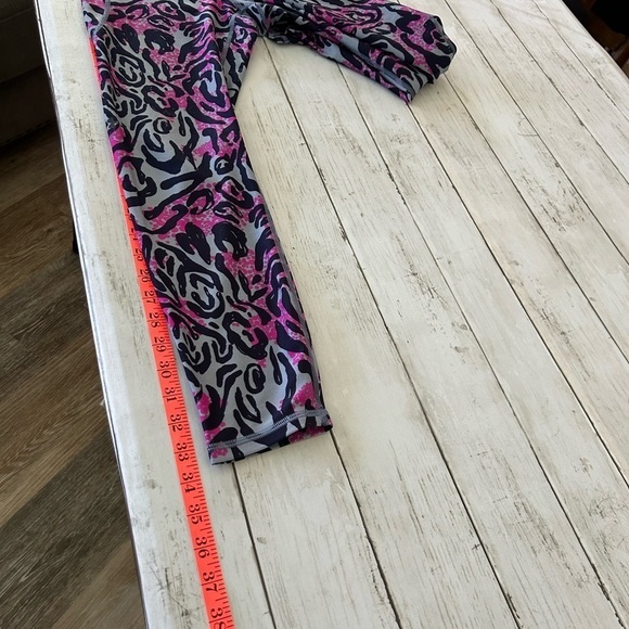 Under Armour Women's High Rise Ankle
Medium
Leggings Mineral Blue/Navy... - Picture 8 of 9